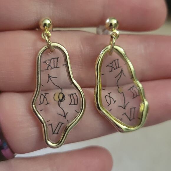 Unique Surreal Melting Clock Gold Tone Earrings - Picture 1 of 2